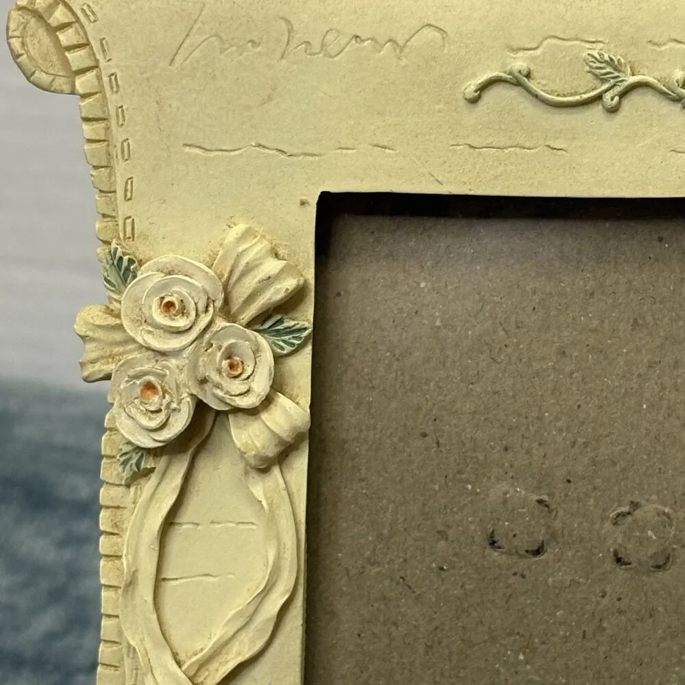 Cream Resin 3D Photo Frame of Inkwell Feather and Roses - 4.25